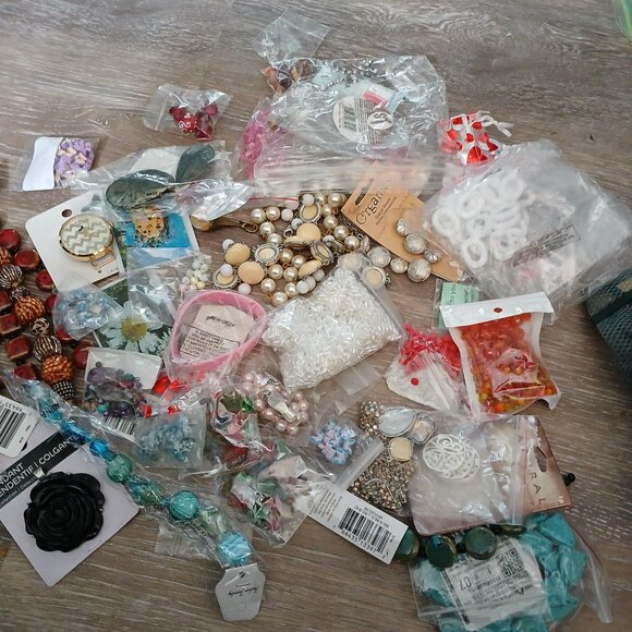 JEWELRY  MAKING BEADS - Picture 3 of 9